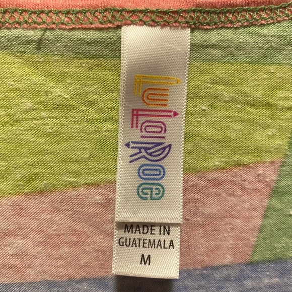 LuLaRoe “perfect T” style shirt sleeve shirt - Picture 2 of 3